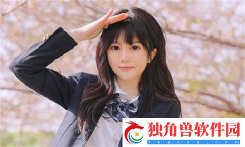 桃花洞口已是溪水潺潺：感受自然的韵律与宁静！