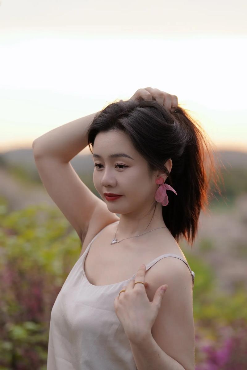 少妇 BB BBBB 毛多水多:X 生活中的那些事儿