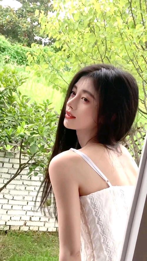 鞠婧祎被 c 视频在线观看,你敢看吗?
