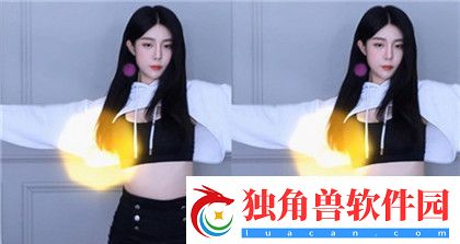 两峰夹小溪地湿又无泥诗
