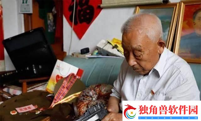 老头儿狂拽炫酷-破纪录的“不倒翁”！