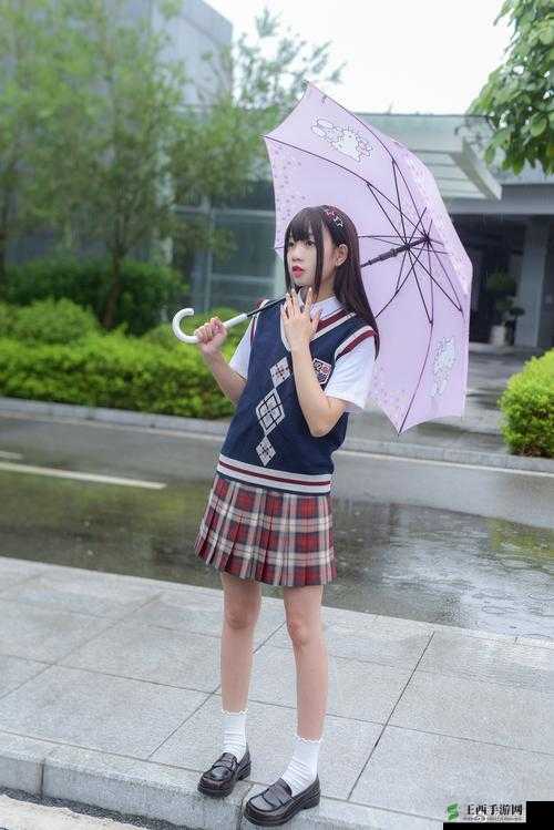 Jk 美女㧒开粉嫩小泬中国按摩：独特的极致体验