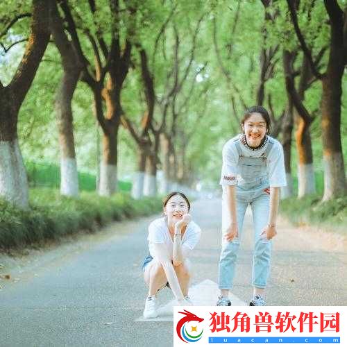 一前一后三个人过程写法示例