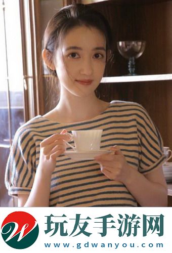 蜜桃91精品㊙️入口内裤包裹，网红争相下单，网友调侃：时尚界的盲盒大作战！