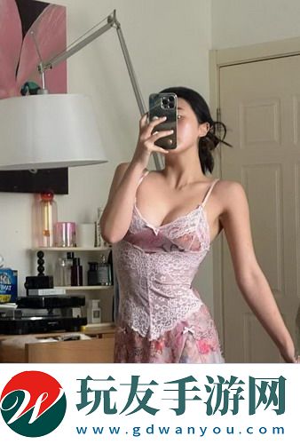 娇妻边打电话边被躁BD在：夫妻互动新方式，生活竟如此精彩！