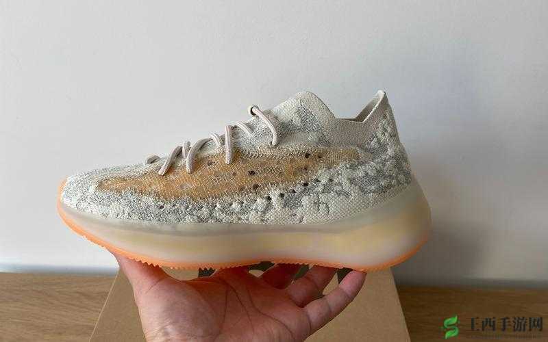 yeezy 蜜桃满天星:时尚潮流运动鞋的璀璨之星