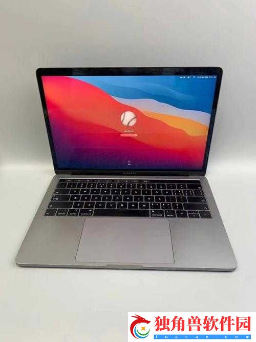 18-岁-macbook-pro-高清：科技与青春的完美结合