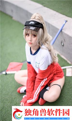 游泳馆里的两个教练孟月月