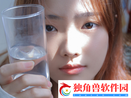混乱小镇popuv笔趣阁无广告：电影中的亲情故事与温馨瞬间