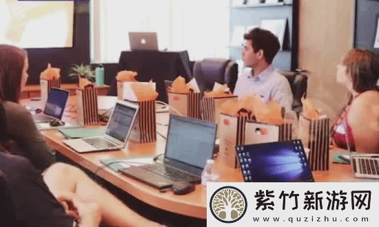 女高管为激励员工把年假当年会奖励