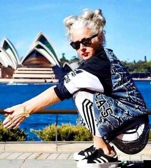 欧美另类老女人的独特人生