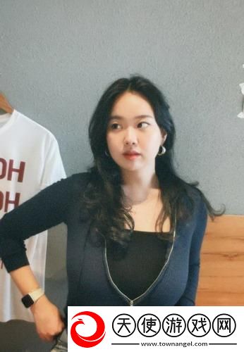 从传播到热议！女学生被 c 扒衣服麻豆凭什么成为全网焦点？