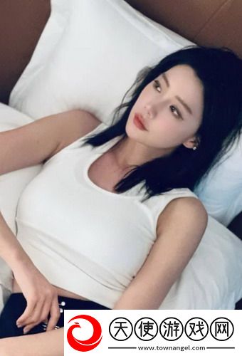 两个男生互相亲吻原声音没有音乐，网友评论炸裂！这场甜蜜瞬间引发的热议让你想笑又想哭！