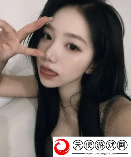 麻豆精品国产传媒夏夏的崛起之路：从新人到未来之星，网友纷纷猜测她的未来发展方向！