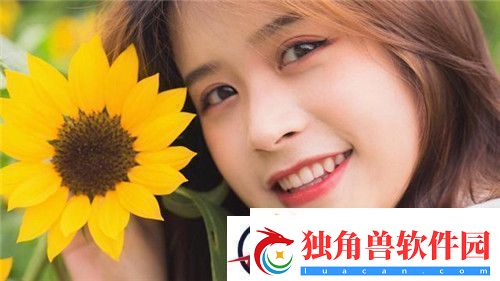 胡桃流眼泪翻白眼咬铁球图片：深度解析这张颇具戏剧性的画面