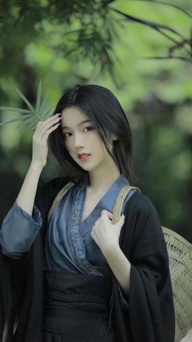 《我的漂亮的瘦子5》美国解析：如何看透电影中的情感复杂与人物深度？